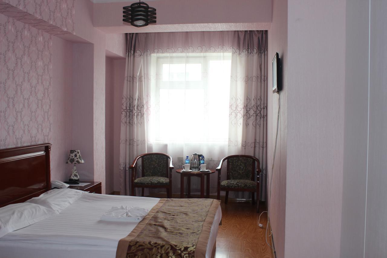 Toto Hotel Ulan Bator Eksteriør bilde
